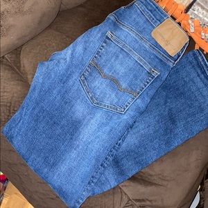 Men’s American Eagle Jeans. Size 28x30.